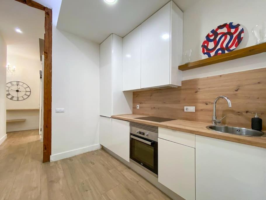 New Lavapies Spacious Flat, 2 Bedrooms And 2 Balconies Мадрид Экстерьер фото